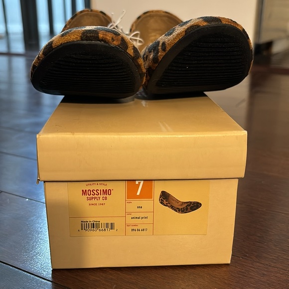 Mossimo Supply cheetah print flats - Picture 2 of 3